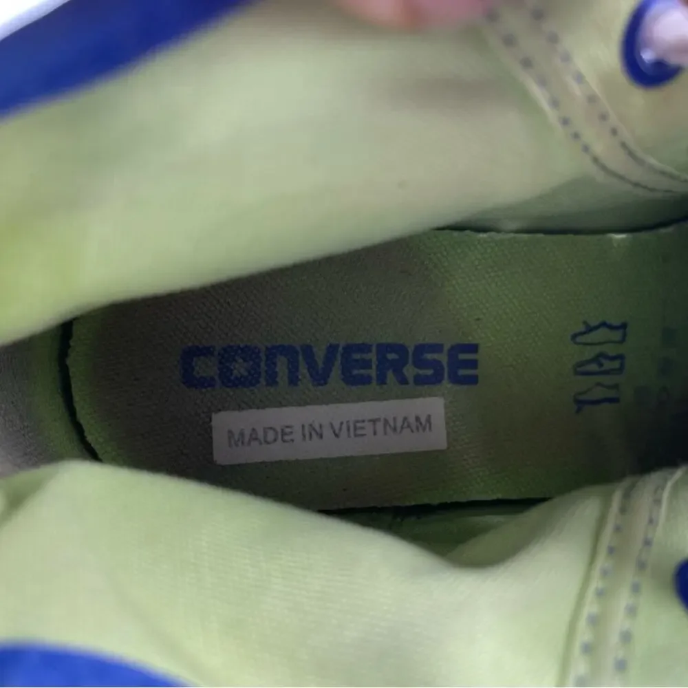 Converse All Star Wedge Sneakers. Size 7. 1.5